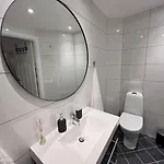 Spacious And Beautiful In With Free Parking * Bergen