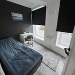 Apartment Spacious And Beautiful In With Free Parking Bergen