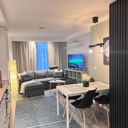 Spacious And Beautiful In With Free Parking شقة برغن